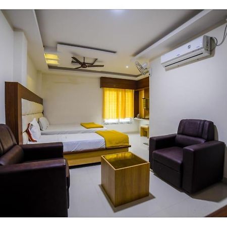 Jrs Residency Vellore Εξωτερικό φωτογραφία
